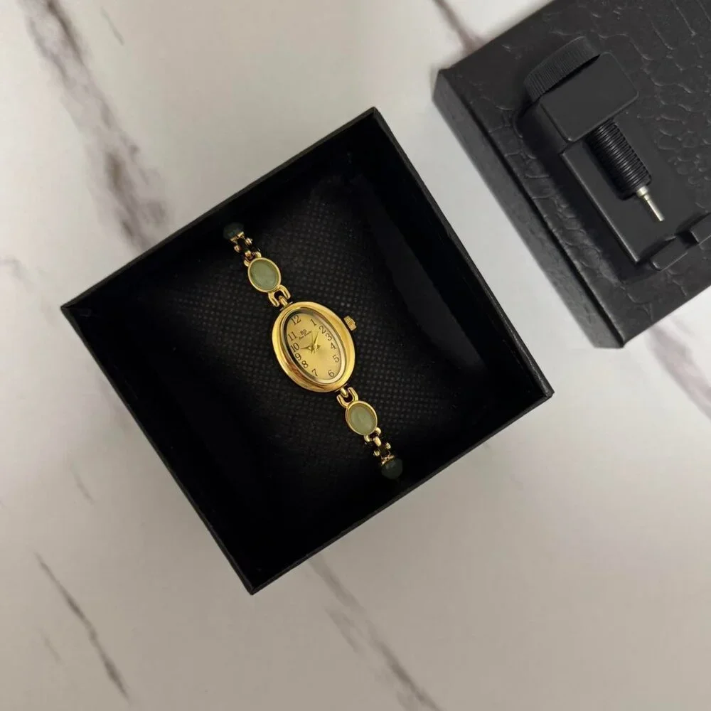 Sku0446 Retro Gold Green Gemstones Women Casual Oval Bracelet Watch + gift bag‎
